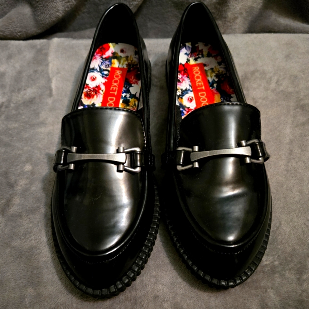 Dark Academia style black loafers